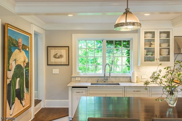21 Fernwood Pl, Mountain Lakes Boro, NJ 07046