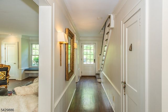 21 Fernwood Pl, Mountain Lakes Boro, NJ 07046
