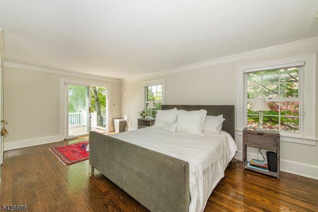 21 Fernwood Pl, Mountain Lakes Boro, NJ 07046