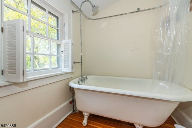 21 Fernwood Pl, Mountain Lakes Boro, NJ 07046
