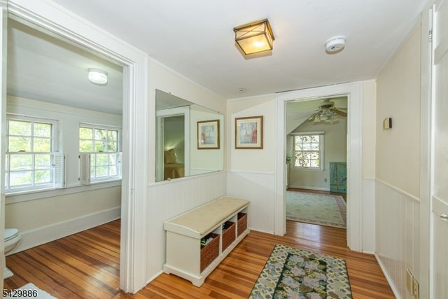 21 Fernwood Pl, Mountain Lakes Boro, NJ 07046