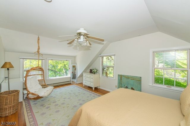 21 Fernwood Pl, Mountain Lakes Boro, NJ 07046