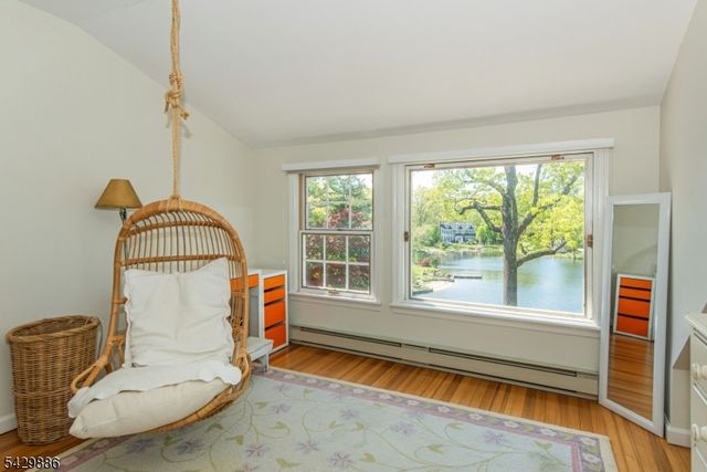 21 Fernwood Pl, Mountain Lakes Boro, NJ 07046
