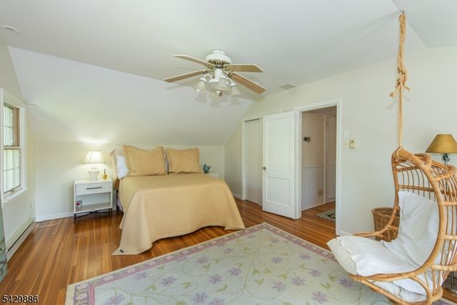 21 Fernwood Pl, Mountain Lakes Boro, NJ 07046
