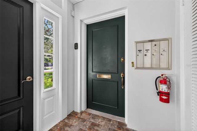 1000 RAFAEL BOULEVARD NE 1, St Petersburg, FL 33704