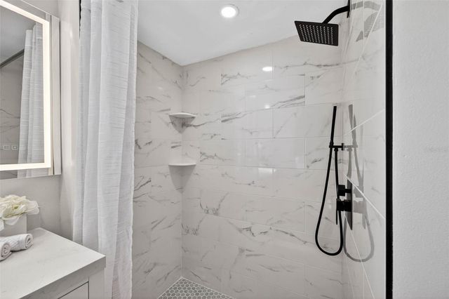 1000 RAFAEL BOULEVARD NE 1, St Petersburg, FL 33704