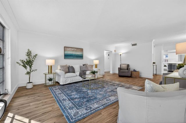 1000 RAFAEL BOULEVARD NE 1, St Petersburg, FL 33704