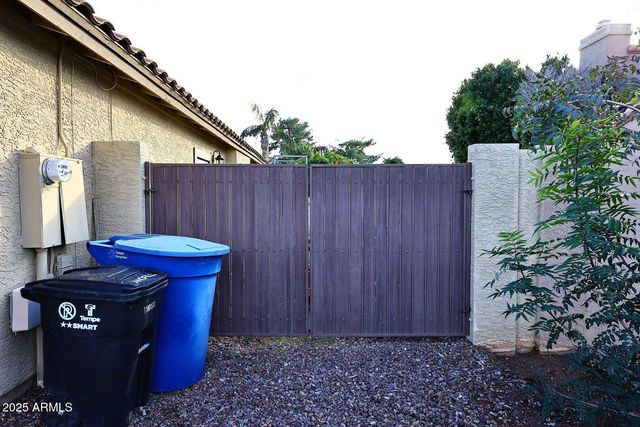 1971 E BUENA VISTA Drive, Tempe, AZ 85284