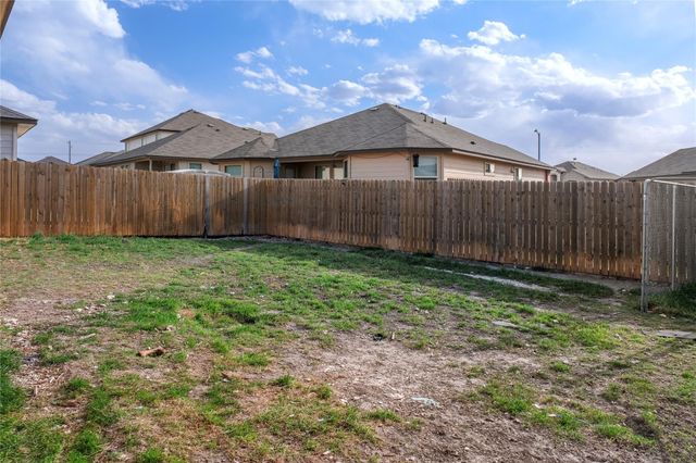 125 Akston CT, Jarrell, TX 76537
