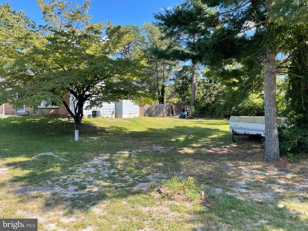224 CHEROKEE DR, Browns Mills, NJ 08015