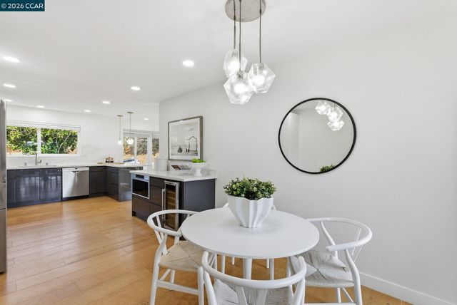 89 Greenfield Dr, Moraga, CA 94556