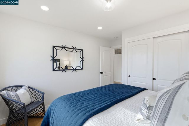 89 Greenfield Dr, Moraga, CA 94556