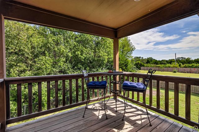 4436 SE Stone Creek RD, Topeka, KS 66609
