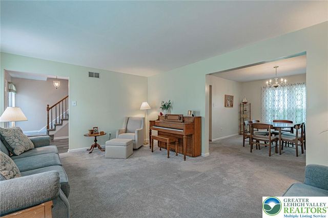 3251 Sequoia Drive, Lower Macungie Twp, PA 18062
