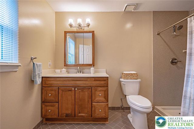 3251 Sequoia Drive, Lower Macungie Twp, PA 18062