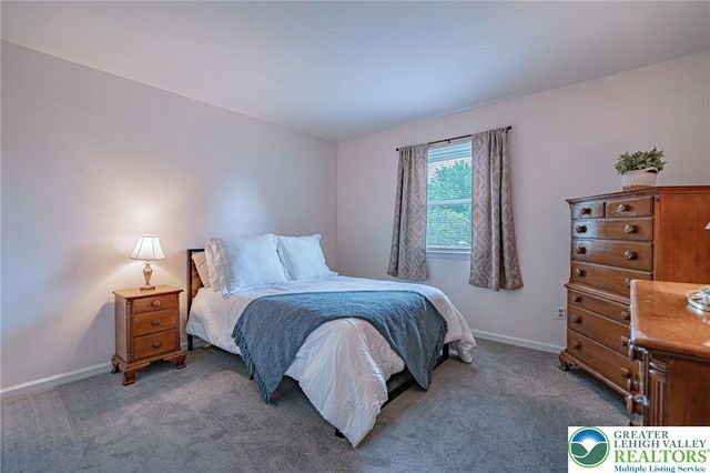 3251 Sequoia Drive, Lower Macungie Twp, PA 18062