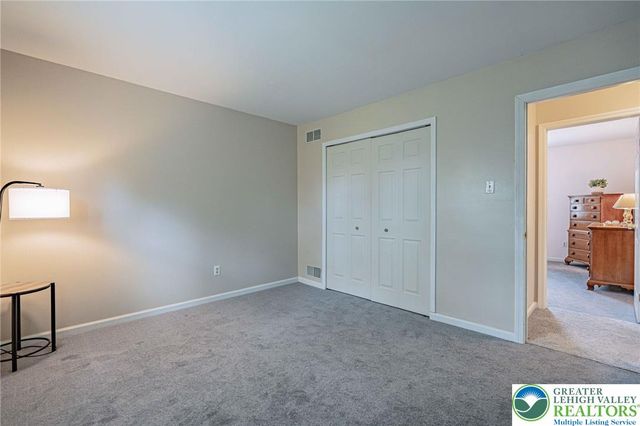 3251 Sequoia Drive, Lower Macungie Twp, PA 18062
