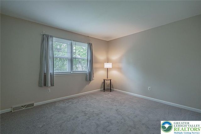 3251 Sequoia Drive, Lower Macungie Twp, PA 18062