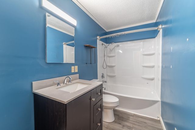 313 W Highway 1376, East Bernstadt, KY 40729