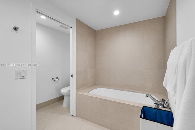 6899 Collins Ave 1602, Miami Beach, FL 33141