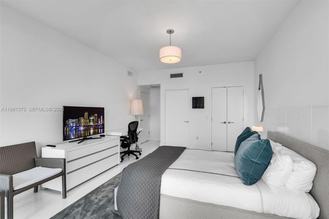 6899 Collins Ave 1602, Miami Beach, FL 33141