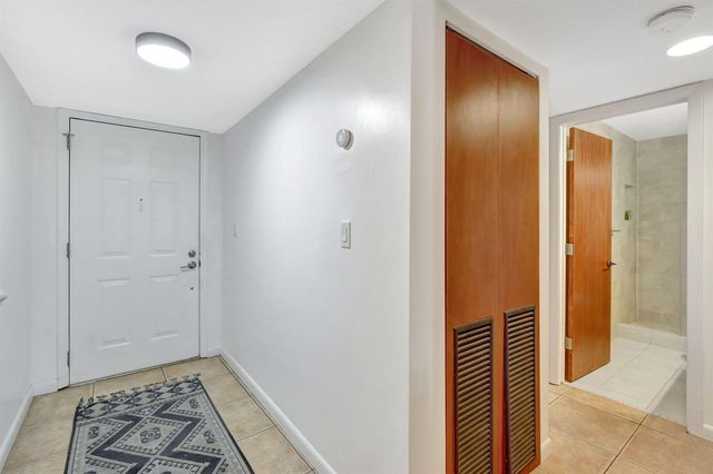 141 SW 96th Terrace 302, Plantation, FL 33324