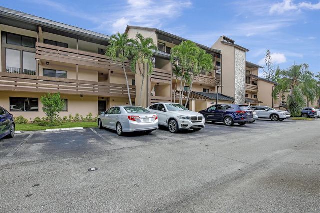 141 SW 96th Terrace 302, Plantation, FL 33324