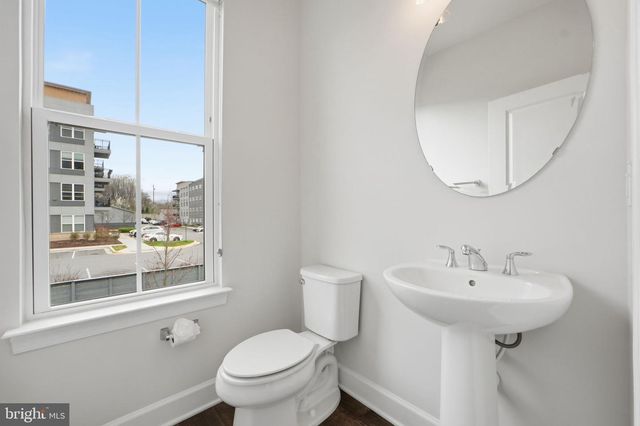 211 PHOENIX DR, Upper Marlboro, MD 20774