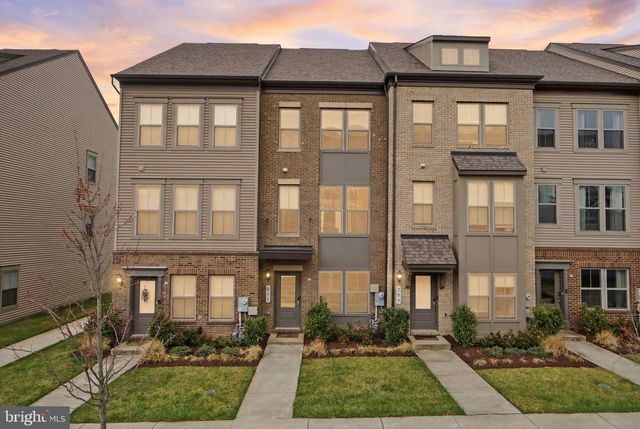 211 PHOENIX DR, Upper Marlboro, MD 20774