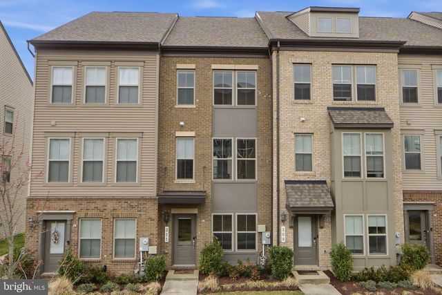 211 PHOENIX DR, Upper Marlboro, MD 20774