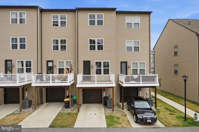 211 PHOENIX DR, Upper Marlboro, MD 20774