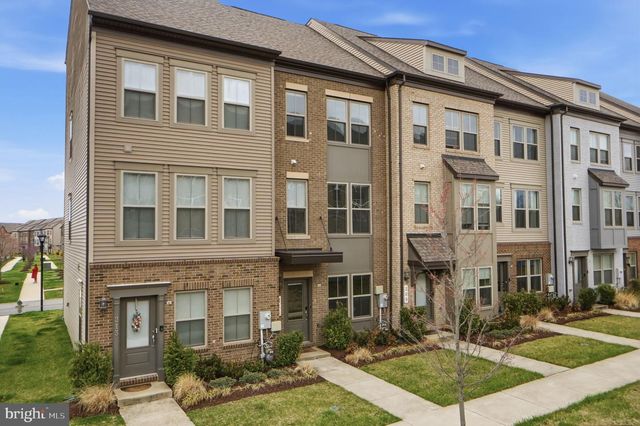 211 PHOENIX DR, Upper Marlboro, MD 20774