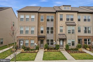 211 PHOENIX DR, Upper Marlboro, MD 20774