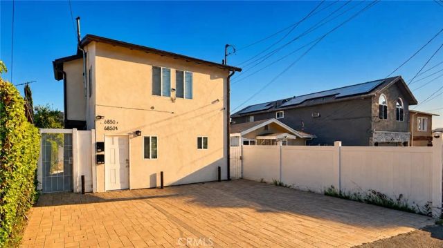 6850 Quinton Lane, Tujunga, CA 91042