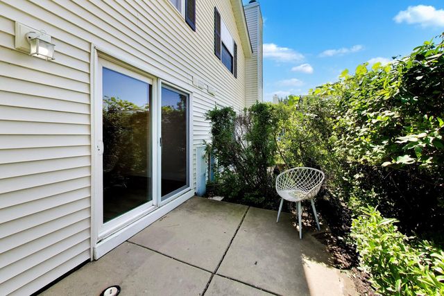 509 East Avenue, Streamwood, IL 60107