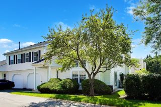 509 East Avenue, Streamwood, IL 60107