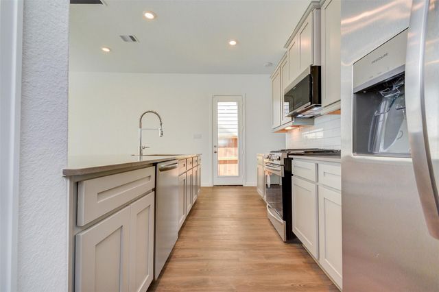590 Dry Fork Lane, Conroe, TX 77304