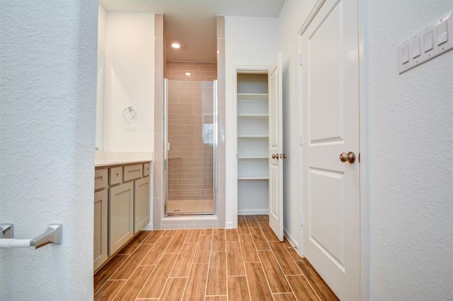 590 Dry Fork Lane, Conroe, TX 77304