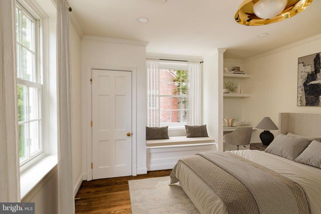 2825 MCGILL TER NW, Washington, DC 20008