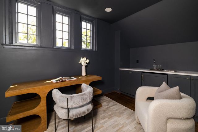 2825 MCGILL TER NW, Washington, DC 20008