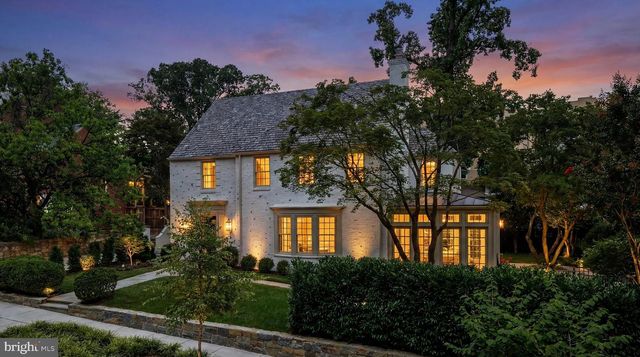 2825 MCGILL TER NW, Washington, DC 20008