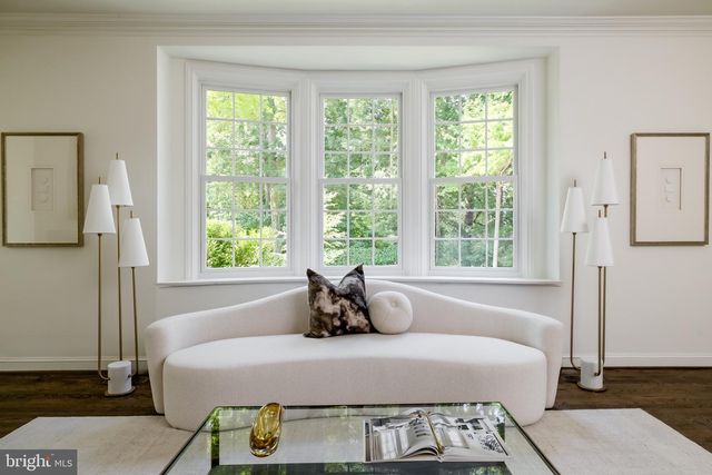 2825 MCGILL TER NW, Washington, DC 20008