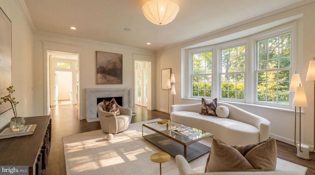 2825 MCGILL TER NW, Washington, DC 20008