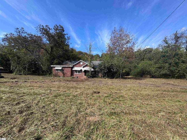 13250 W 76 Highway, Gray Court, SC 29645