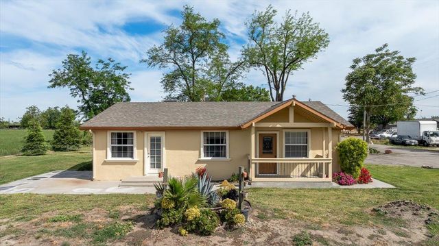 607 E Keyes Rd, Ceres, CA 95307