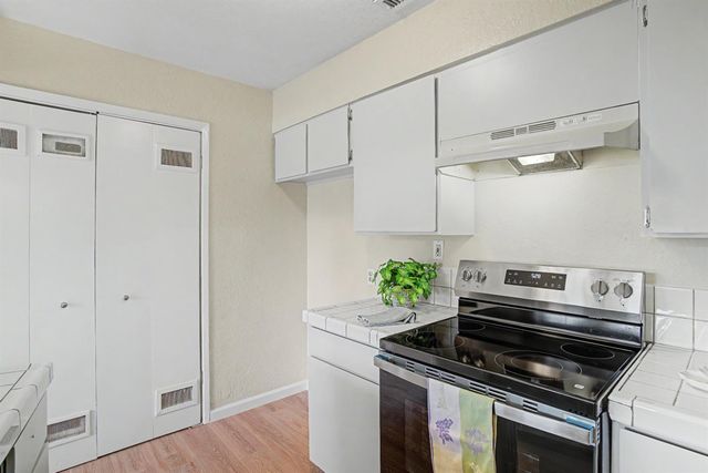 1157 Watt Ave, Sacramento, CA 95864