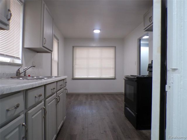 19467 Greydale Avenue, Detroit, MI 48219