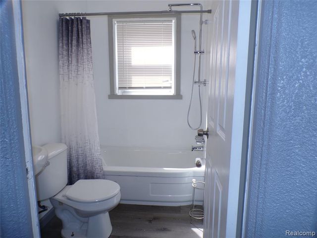 19467 Greydale Avenue, Detroit, MI 48219