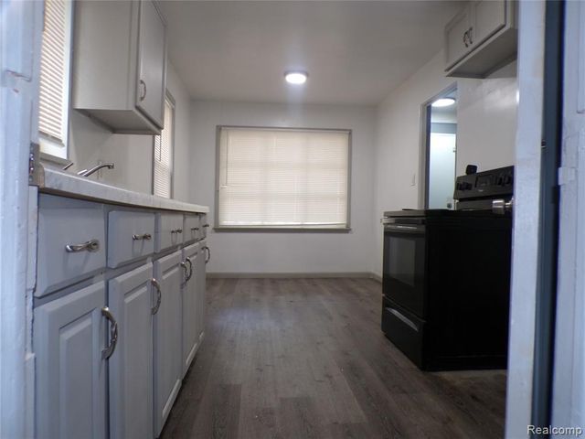 19467 Greydale Avenue, Detroit, MI 48219