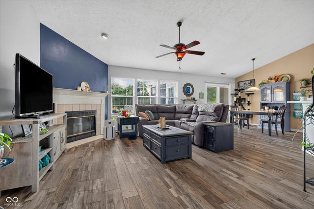 788 Weeping Way Lane, Avon, IN 46123